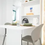 Nyaraló Perla